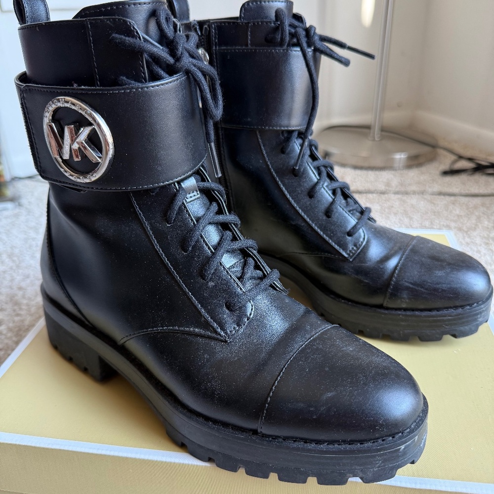 MK boots